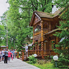 Поместье Деда Мороза давно превратилось в один из самых популярных туристических объектов Беларуси