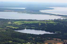 Озеро Рудаково (на переднем плане) и озеро Мястро (на заднем плане), Мядельский район